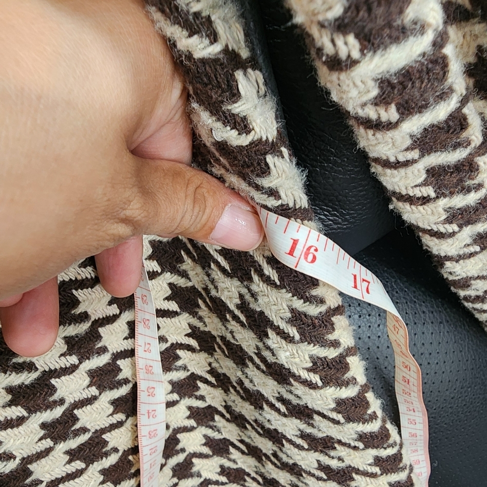 Button-Up Jacket - Picture 5 of 6